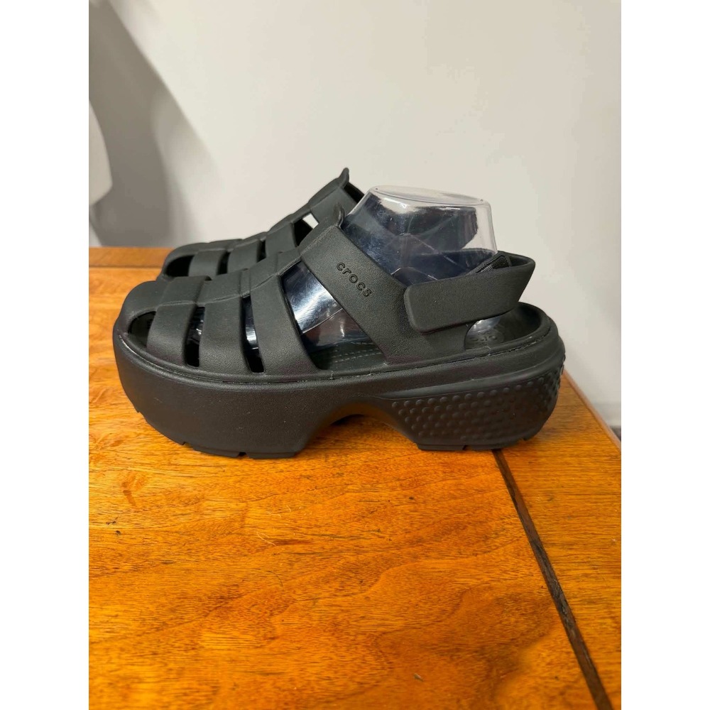 Crocs Womens 10 Black Fisherman Sandals Platform Caged Hook and Loop Strappy